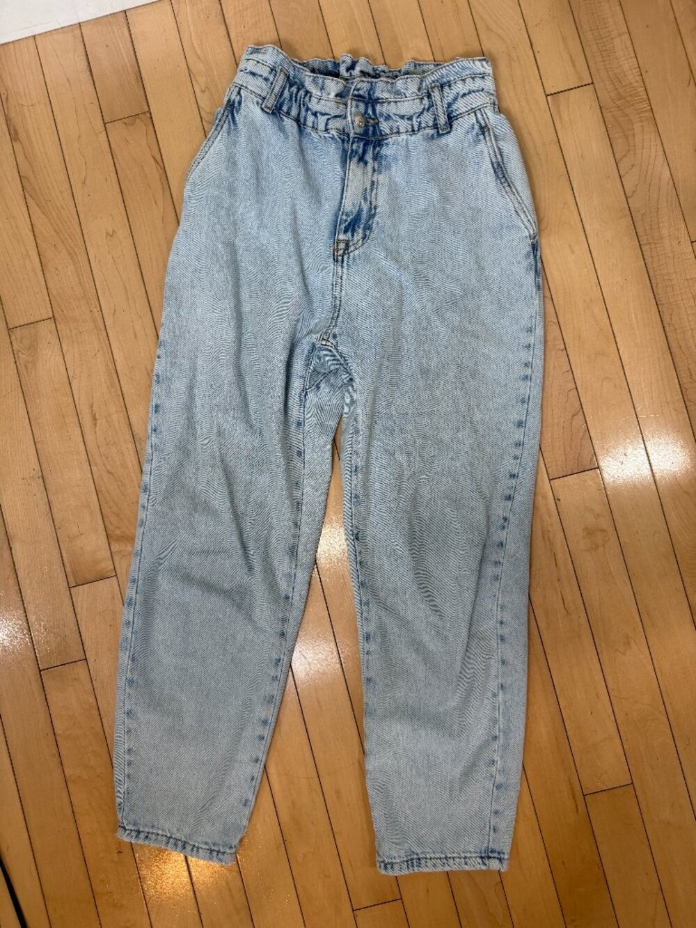 Zara Acid Washed Denim Paper Bag Waist Barrel Style Jeans Size 2
